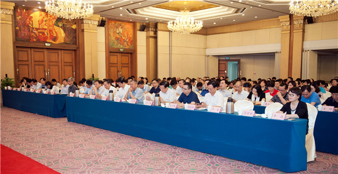 苏豪控股集团党委组织开展七一专题党课