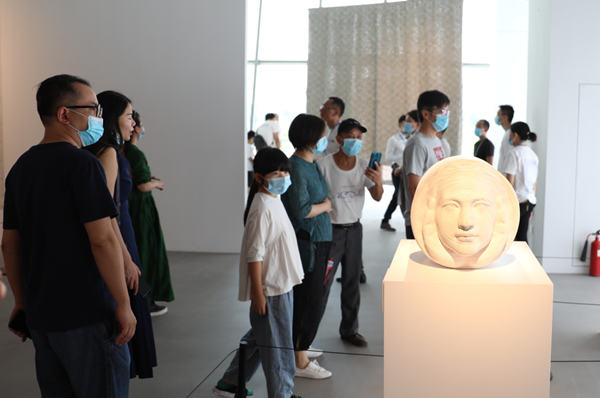 苏豪控股集团旗下江苏省现代艺术馆盛大开幕暨展览