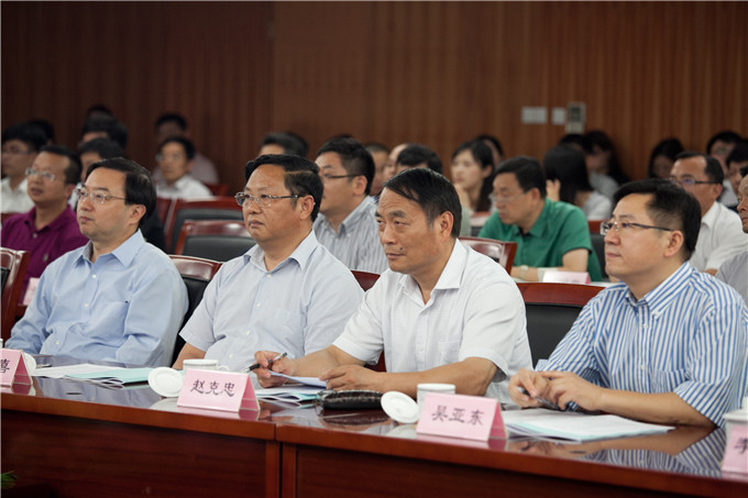 集团举办“中国梦•劳动美——讲述身边的感动”征文演讲比赛